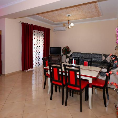 Rio'S Apartment Берат Екстер'єр фото